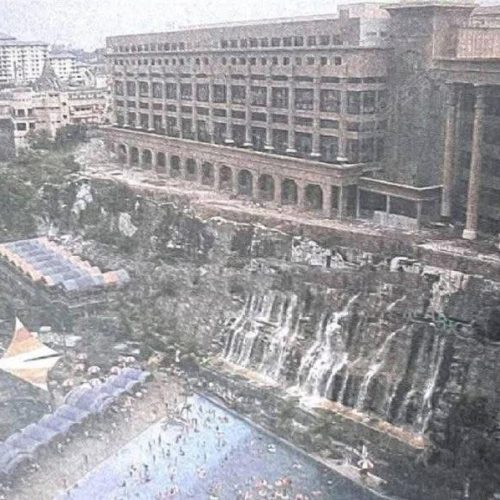 30 years ago, our imagination of malls was wilder than it is today.04